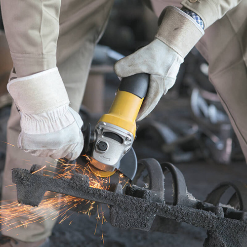 Зображення товару Кутова шліфувальна машина STANLEY 1050Вт, діаметр диска 125 мм, посадка М14, швидкість 11000 об/хв, фото 4 Зображення Кутова шліфувальна машина STANLEY 1050Вт, діаметр диска 125 мм, посадка М14, швидкість 11000 об/хв, фото 4