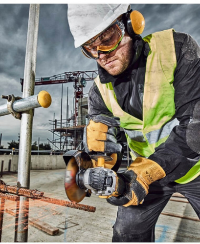 Зображення товару Акумуляторна кутова шліфувальна машина DeWALT, XR Li-lon 18В, діаметр диска 125мм, 9000 об/хв., 1.74 фото 4 Зображення Акумуляторна кутова шліфувальна машина DeWALT, XR Li-lon 18В, діаметр диска 125мм, 9000 об/хв., 1.74 фото 4