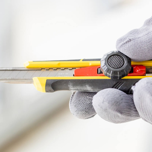 Зображення товару Ніж STANLEY "FatMax", 9-мм лезо з сегментами, що відламуються, гвинтовий фіксатор, L = 150 мм, вага фото 5 Зображення Ніж STANLEY "FatMax", 9-мм лезо з сегментами, що відламуються, гвинтовий фіксатор, L = 150 мм, вага фото 5