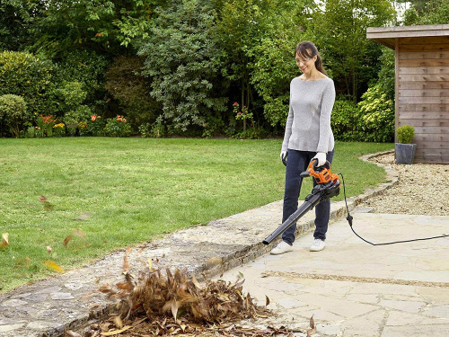 Зображення товару Садовий пилосос електричний BLACK+DECKER BEBLV300 фото 11 Зображення Садовий пилосос електричний BLACK+DECKER BEBLV300 фото 11